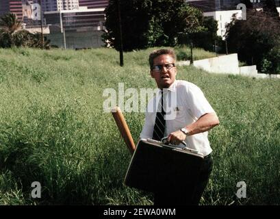 Michael Douglas, 'Falling Down' (1993) Warner Bros. Bildnachweis: Warner Bros/The Hollywood Archive- Aktenzeichen # 34082-840THA Stockfoto