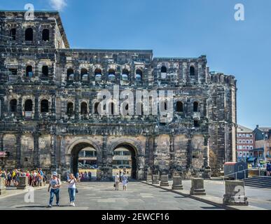 Porta Nigra, römisches Stadttor in Trier, Rheinland-Pfalz, Deutschland Stockfoto