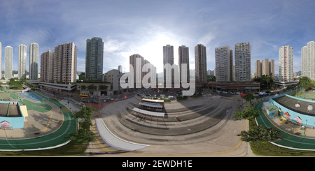 360 Grad Panorama Ansicht von Sha Tin Road Safety Park umgeben von Privatwohnungen Kong Pui Street Shatinwai New Territories Hongkong