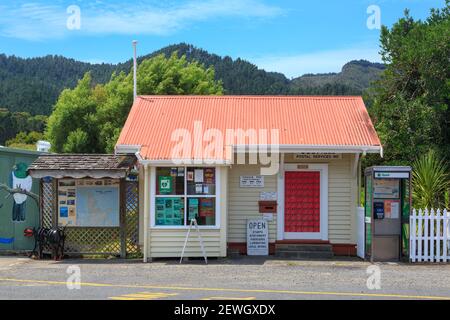 Das winzige Postamt in Colville, der nördlichsten Stadt auf der Coromandel-Halbinsel, Neuseeland Stockfoto