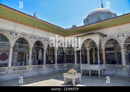 Istanbul, Türkei - 5. Mai 2017: Topkapi - der Hauptpalast des Osmanischen Reiches bis zur Mitte des 19. Jahrhunderts. Stockfoto