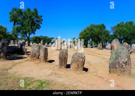 Almendres Cromlech, Megalithische Stätte, Nossa Senhora de Guadalupe, Valverde, Evora, Alentejo, Portugal, Europa Stockfoto