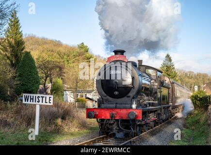 Die Moorlander Dampfeisenbahn an der New Bridge unterwegs Zur Auswahl Stockfoto
