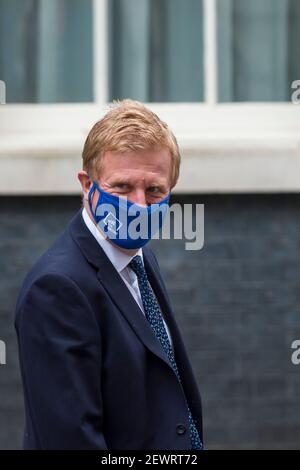 London, Großbritannien. 3. März 2021. Oliver Dowden, Kultursekretär, ist in Downing Street zu sehen. Rishi Sunak, Schatzkanzler, wird später seine Haushaltsrede im Unterhaus halten. Kredit: Stephen Chung / Alamy Live Nachrichten Stockfoto