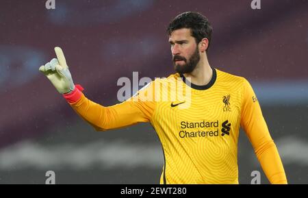 Datei Foto vom 31-01-2021 von Liverpooler Torhüter Alisson während des Spiels der Premier League im London Stadium, London. Bilddatum: Sonntag, 31. Januar 2021. Ausgabedatum: Mittwoch, 3. März 2021. Stockfoto