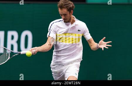 Rotterdam, Niederlande, 3. märz 2021, ABNAMRO World Tennis Tournament, Ahoy, erste Runde Spiel: Daniil Medvedev (RUS).Foto: www.tennisimages.com/henkkoster Stockfoto