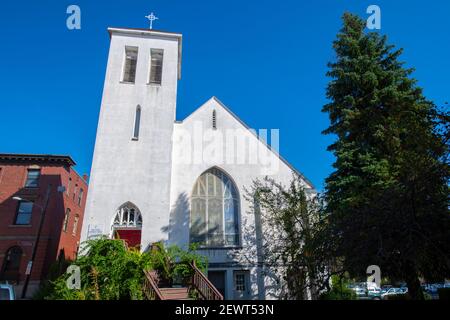 Woonsocket River United Methodist Church auf der Main Street in der Innenstadt von Woonsocket, Rhode Island RI, USA. Stockfoto