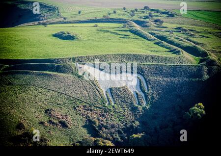 Eine Luftaufnahme des berühmten Westbury White Horse in Das Vereinigte Königreich aus einem Hubschrauber genommen Stockfoto