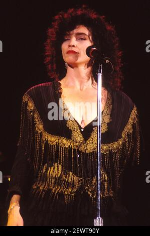 Alannah Myles leben im Town & Country Club. London, 10.06.1990 – weltweite Nutzung Stockfoto