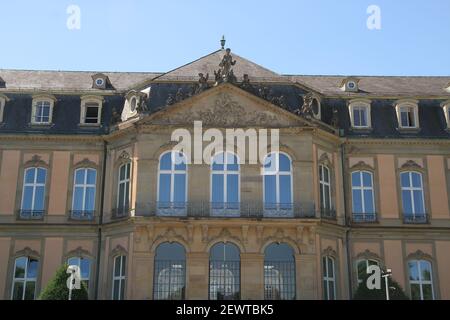 Deutschland wunderbares Buchdesign Kalender Designhintergrund mit mystischer Romantik Stuttgarter Oper Schlossplatz Hauptbahnhof Oper Schloss Schloss Schloss Stockfoto