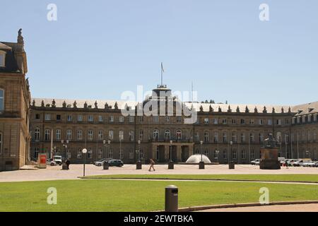 Deutschland wunderbares Buchdesign Kalender Designhintergrund mit mystischer Romantik Stuttgarter Oper Schlossplatz Hauptbahnhof Oper Schloss Schloss Schloss Stockfoto