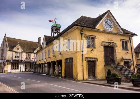 Grade 1 börsennotiertes Markthaus im Zentrum von Tetbury, Gloucestershire, Großbritannien Stockfoto