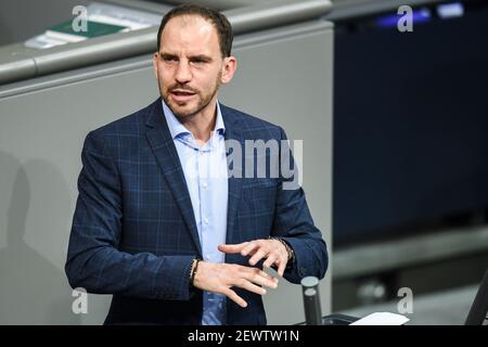 Berlin, Deutschland. März 2021, 03rd. Maik Beermann (CDU/CSU) spricht vor den Abgeordneten des Deutschen Bundestages. Quelle: Kira Hofmann/dpa-Zentralbild/dpa/Alamy Live News Stockfoto