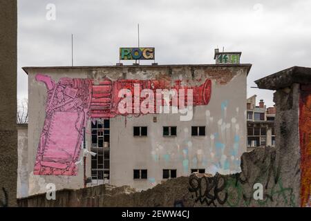 Verlassene ehemalige Fahrradfabrik Rog in Ljubljana, Slowenien Stockfoto