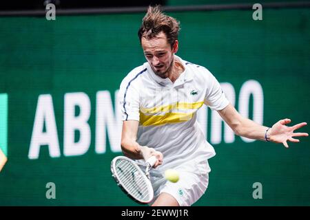 ROTTERDAM, NIEDERLANDE - 3. MÄRZ: Daniil Medvedev von Russland während seines Spiels gegen Dusan Lajovic von Serbien während des 48e ABN AMRO World Tennis Tournament in Rotterdam Ahoy am 3. März 2021 in Rotterdam, Niederlande (Foto von Henk Seppen/Orange Pictures) Credit: Orange Pics BV/Alamy Live News Stockfoto