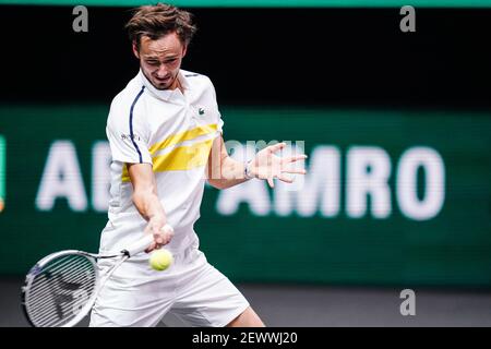 ROTTERDAM, NIEDERLANDE - 3. MÄRZ: Daniil Medvedev von Russland während seines Spiels gegen Dusan Lajovic von Serbien während des 48e ABN AMRO World Tennis Tournament in Rotterdam Ahoy am 3. März 2021 in Rotterdam, Niederlande (Foto von Henk Seppen/Orange Pictures) Credit: Orange Pics BV/Alamy Live News Stockfoto