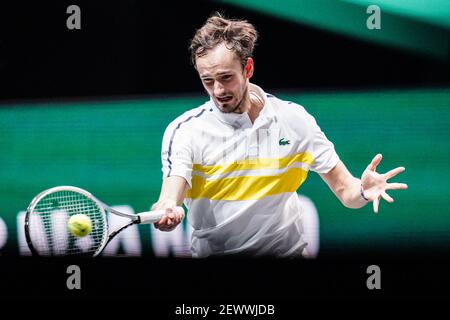 ROTTERDAM, NIEDERLANDE - 3. MÄRZ: Daniil Medvedev von Russland während seines Spiels gegen Dusan Lajovic von Serbien während des 48e ABN AMRO World Tennis Tournament in Rotterdam Ahoy am 3. März 2021 in Rotterdam, Niederlande (Foto von Henk Seppen/Orange Pictures) Credit: Orange Pics BV/Alamy Live News Stockfoto