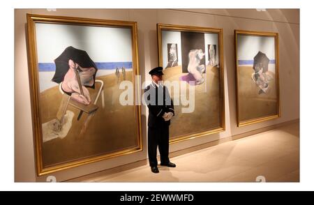 Ein Francis Bacon Meisterwerk Triptychon führt Christies London Nachkriegs-und zeitgenössische Kunst Abendverkauf auf wed. Februar 2008, 6th. Das vielleicht wichtigste Triptychon von Frances Bacon 'TRIPTICH 1974-77' entstand als Reaktion auf den Tod seines Geliebten George Dyer im Jahr 1971. Bild David Sandison 7/1/2008 Stockfoto