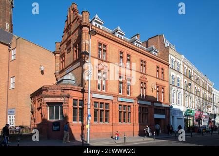 Bank 184-186 High Street Acton Stockfoto