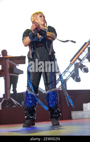 27. Juli 2019 - Raleigh, North Carolina; USA - TIONNE 'T-BOZ' WATKINS der Gruppe TLC tritt live auf, während ihre Tour 2019 einen Halt im Coastal Credit Union Music Park am Walnut Creek in Raleigh macht Copyright 2019 Jason Moore. (Bild: © Jason Moore/ZUMA Wire) Stockfoto