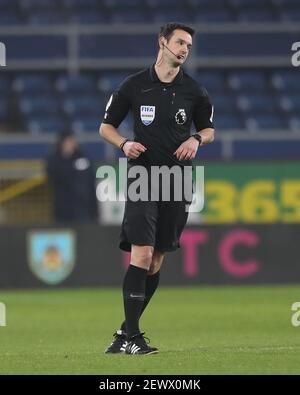 BURNLEY, ENGLAND. MÄRZ 3rd Schiedsrichter Andrew Madeley während des Premier League-Spiels zwischen Burnley und Leicester City in Turf Moor, Burnley am Mittwoch, 3rd. März 2021. (Kredit: Mark Fletcher, Mi News) Kredit: MI Nachrichten & Sport /Alamy Live Nachrichten Stockfoto