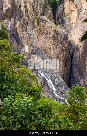 Barron Falls in der Barron Gorge bei Kuranda, Queensland, Australien. Stockfoto