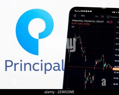 Ukraine. März 2021, 3rd. In dieser Abbildung werden die Börseninformationen der Principal Financial Group auf einem Smartphone mit dem Logo der Principal Financial Group im Hintergrund dargestellt. Kredit: Igor Golovniov/SOPA Images/ZUMA Wire/Alamy Live Nachrichten Stockfoto