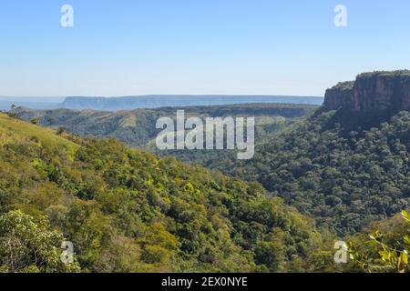 Schöne Landschaft im Chapada dos Guimaraes Nationalpark in Mato Grosso, Brasilien Stockfoto