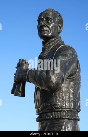 Statue von Captain Frederic John Walker, Pier Head, Liverpool, Großbritannien Stockfoto