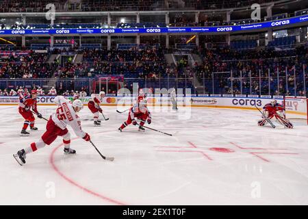 Moskau, Russland. März 2021, 3rd. KHL-Eishockeyspiel der regulären Saison: CSKA Moscow vs Spartak Moscow - Moscow CSKA Arena. Ansicht des Spiels Stockfoto