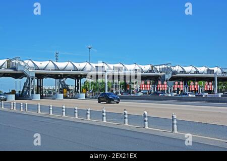 Mautzone auf der Sonnenautobahn im Süden von Paris, Ile-de-France, Frankreich Stockfoto