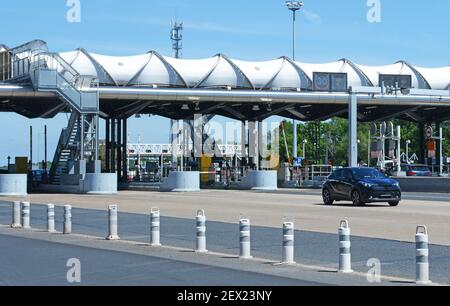 Mautzone auf der Sonnenautobahn im Süden von Paris, Ile-de-France, Frankreich Stockfoto