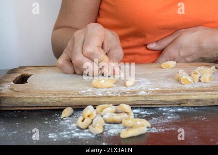 Hausgemachte Frische Cavatelli, Italienische Pasta Stockfoto