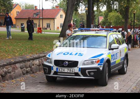 LINKOPING, SCHWEDEN - 25. AUGUST 2018: Schwedisches Polizei-Volvo-Auto in Linkoping, Schweden. Die schwedische Polizei (Polisen) beschäftigt mehr als 28.000 Menschen. Stockfoto