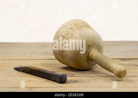 Knüppel und Bügeleisen Stockfoto