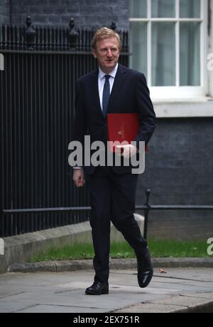 London, Großbritannien. März 2021, 03rd. Oliver Dowden, Staatssekretär für Kultur, Sport und Medien, in der Downing Street vor der Haushaltsrede im Unterhaus zur Mittagszeit. Budget Day, Downing Street, Westminster, London, 3. März, 2021. Kredit: Paul Marriott/Alamy Live Nachrichten Stockfoto