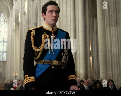 JOSH O'CONNOR in THE CROWN (2016), Regie: PETER MORGAN. KREDIT: LINKE BANK BILDER/SONY BILDER TV PROD UK / ALBUM Stockfoto