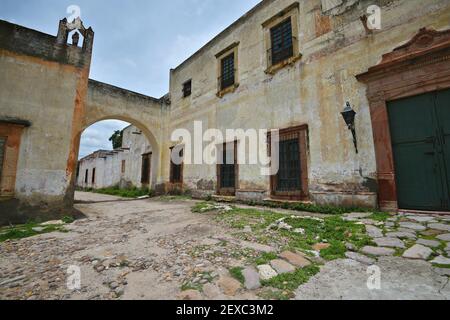 Außenansicht der ehemaligen Hacienda de Bledos im Kolonialstil, in San Luis Potosí Mexiko. Stockfoto