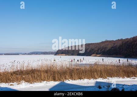 Winterliche Impressionen aus Schleswig-Holstein mit Eis und Schnee im kalten Norden Stockfoto