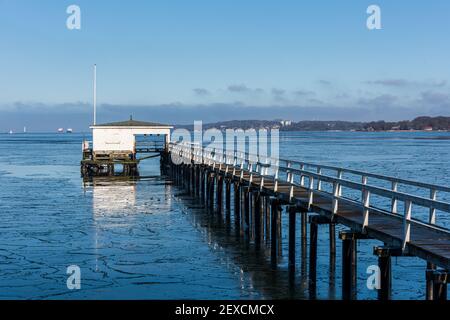 Winterliche Impressionen aus Schleswig-Holstein mit Eis und Schnee im kalten Norden Stockfoto
