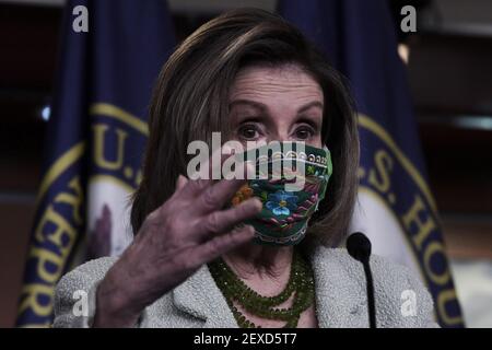 Washington, USA. März 2021, 04th. House-Sprecherin Nancy Pelosi (D-CA) spricht während ihrer wöchentlichen Pressekonferenz heute am 04. März 2021 im HVC/Capitol Hill in Washington DC, USA. (Foto von Lenin Nolly/Sipa USA) Quelle: SIPA USA/Alamy Live News Stockfoto