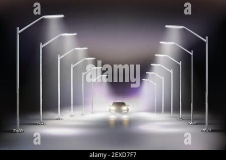 Straßenbeleuchtung realistisch in Nebel Zusammensetzung mit Auto in der Licht der Nacht Straßenlampen Vektor-Illustration Stock Vektor