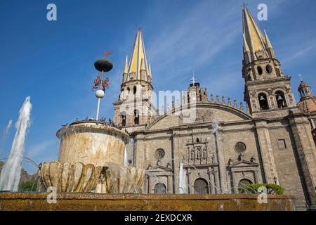 Spanische Renaissance Kathedrale der Himmelfahrt unserer Lieben Frau / Catedral de la Asunción de María Santísima in der Stadt Guadalajara, Jalisco, Mexiko Stockfoto