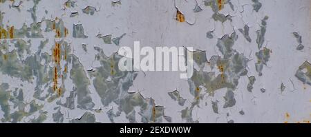 Alter strukturierter Hintergrund aus Metall mit abblätternder Farbe. Stockfoto