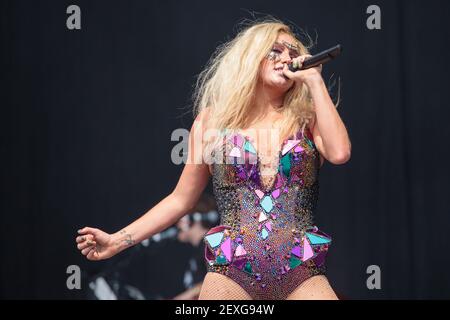 Queen Elizabeth Park, Stratford, London, Großbritannien, 12th. Juli 2013, Kessha at the Wireless Festival 2013, Kesha, Quelle: Richard Soans/Alamy Live News Stockfoto