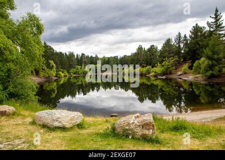 Pinders Pond Reserve - ein schöner Ort für Freiheit Camping und Picknick-Bereich in Central Otago, Neuseeland Stockfoto