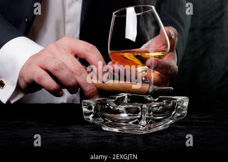 Zigarren und Cognac Stockfoto