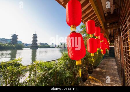 Pagoden am See im Zentrum von Guilin / China Stockfoto