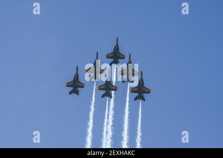 Blue Angels im Formationsflug Stockfoto