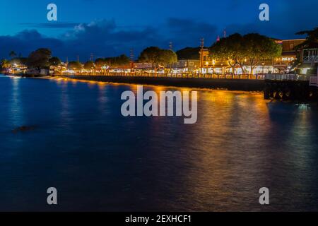 Die Lichter der Front Street in Lahaina Bay, Lahaina, Maui, Hawaii, USA Stockfoto